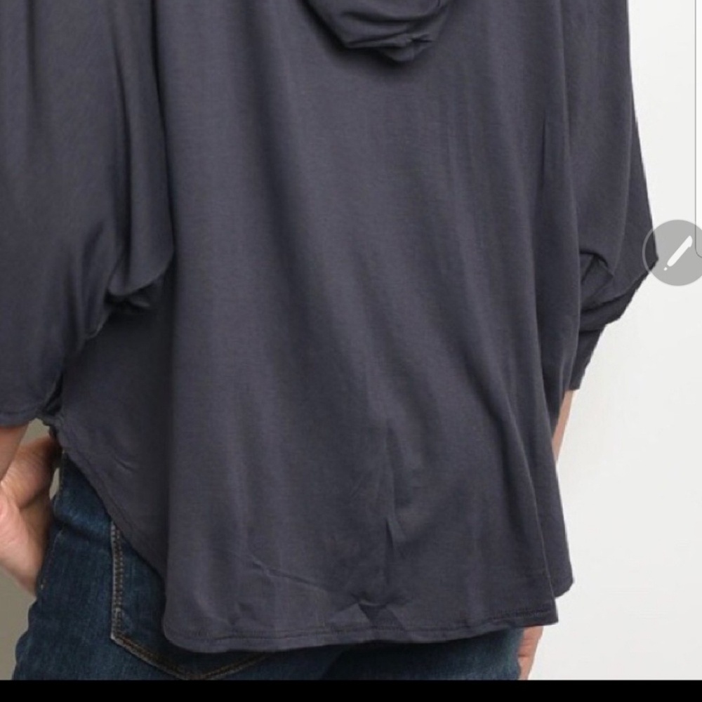 143rd Style Haus Gray V-neck Hoodie Top - Picture 4 of 6